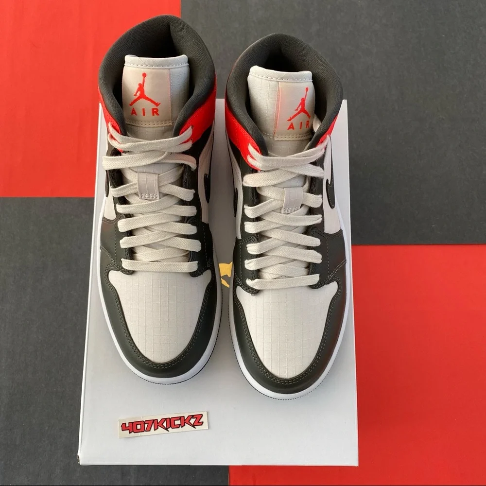 Women’s Air Jordan 1 👟 - Picture 10 of 10